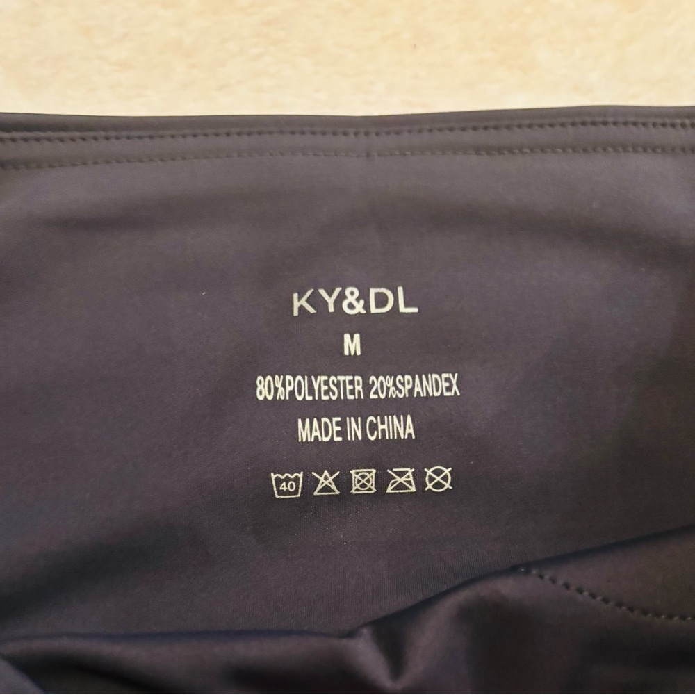 KY&DL Women’s Black High-Waisted Yoga Pants Size Medium NWT - Picture 4 of 6